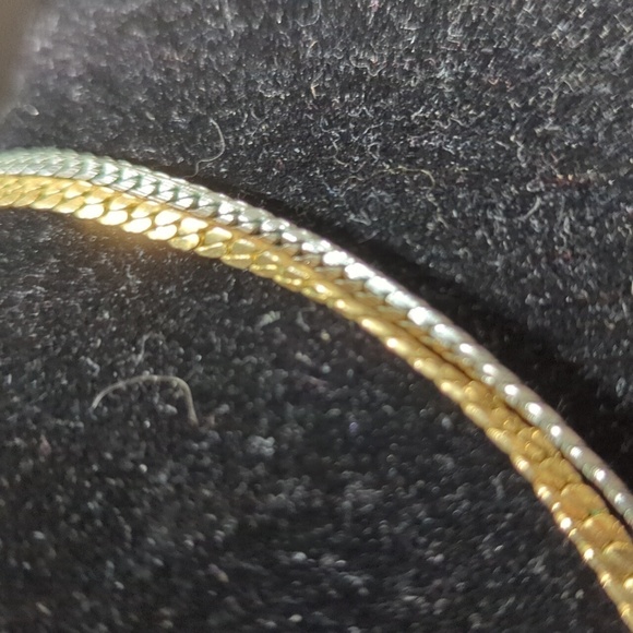 Unmarked Vintage 2-Tone Silver/Gold Herringbone Choker - Picture 2 of 5